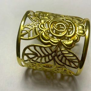Hollow out cuff bracelet